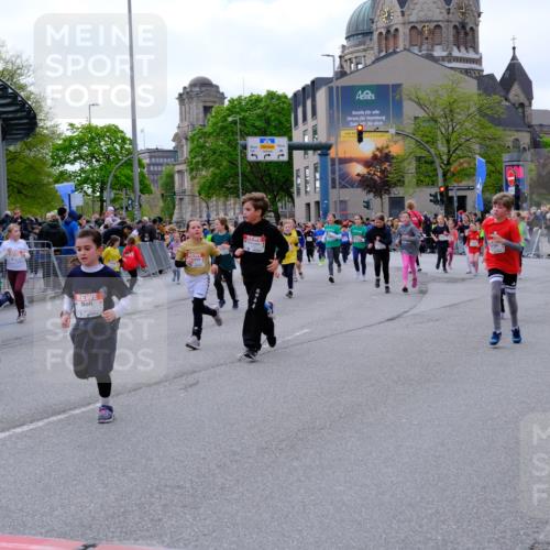 25.04.2026 - Das Zehntel Tim E. http://msf.ph/oto/9569689 25.04.2026 08:58:58 Ziel 1129, 1142, 1178, 1251, 1377, 1423, 1547, 1549, 1597, 1829, 2006, 2022, 2041, 2048, 2099, 2347, 2437, 2445, 2467, 2488, 2498, 2507, 2539, 2652, 2683, 2721, 2732, 2750, 2771, 2775, 2803, 2952, 2961, 3108, 3113, 3174, 3208, 3404, 3418, 3427, 3511, 3541, 3622, 3626, 3713, 3720, 3883, 3897, 3912, 3937 meine-sportfotos.de