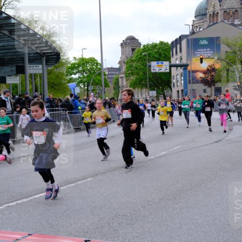 25.04.2026 - Das Zehntel Tim E. http://msf.ph/oto/9569693 25.04.2026 08:58:59 Ziel 1129, 1142, 1178, 1251, 1377, 1423, 1547, 1549, 1597, 1829, 2006, 2022, 2041, 2048, 2099, 2347, 2437, 2445, 2467, 2488, 2498, 2507, 2509, 2511, 2652, 2683, 2721, 2732, 2750, 2771, 2775, 2803, 2961, 3108, 3113, 3174, 3208, 3404, 3418, 3427, 3511, 3541, 3622, 3626, 3693, 3713, 3720, 3883, 3897, 3912, 3937 meine-sportfotos.de