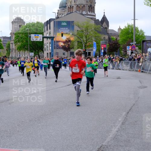 25.04.2026 - Das Zehntel Tim E. http://msf.ph/oto/9569696 25.04.2026 08:58:59 Ziel 1129, 1142, 1178, 1251, 1377, 1423, 1547, 1549, 1597, 1829, 2006, 2022, 2041, 2048, 2099, 2347, 2437, 2445, 2467, 2488, 2498, 2507, 2509, 2511, 2652, 2683, 2721, 2732, 2750, 2771, 2775, 2803, 2961, 3108, 3113, 3174, 3208, 3404, 3418, 3427, 3511, 3541, 3622, 3626, 3693, 3713, 3720, 3883, 3897, 3912, 3937 meine-sportfotos.de