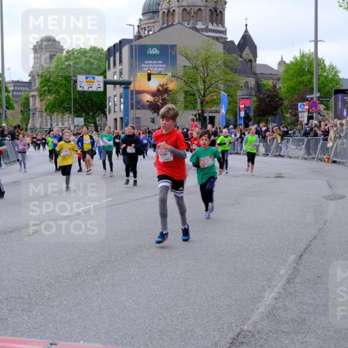 25.04.2026 - Das Zehntel Tim E. http://msf.ph/oto/9569698 25.04.2026 08:58:59 Ziel 1129, 1142, 1178, 1251, 1377, 1423, 1547, 1549, 1597, 1829, 2006, 2022, 2041, 2048, 2099, 2347, 2437, 2445, 2467, 2488, 2498, 2507, 2509, 2511, 2652, 2683, 2721, 2732, 2750, 2771, 2775, 2803, 2961, 3108, 3113, 3174, 3208, 3404, 3418, 3427, 3511, 3541, 3622, 3626, 3693, 3713, 3720, 3883, 3897, 3912, 3937 meine-sportfotos.de