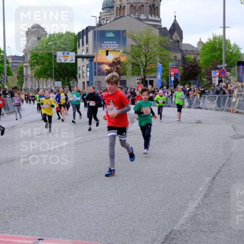25.04.2026 - Das Zehntel Tim E. http://msf.ph/oto/9569699 25.04.2026 08:59:00 Ziel 1129, 1142, 1178, 1251, 1377, 1423, 1505, 1510, 1586, 1597, 1829, 1948, 1955, 2006, 2041, 2048, 2347, 2437, 2445, 2467, 2488, 2498, 2507, 2509, 2511, 2652, 2683, 2721, 2732, 2750, 2823, 3108, 3113, 3174, 3208, 3404, 3418, 3427, 3511, 3541, 3622, 3626, 3693, 3713, 3720, 3883, 3897, 3912, 3937 meine-sportfotos.de