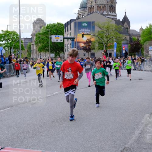 25.04.2026 - Das Zehntel Tim E. http://msf.ph/oto/9569703 25.04.2026 08:59:00 Ziel 1129, 1142, 1178, 1251, 1377, 1423, 1505, 1510, 1586, 1597, 1829, 1948, 1955, 2006, 2041, 2048, 2347, 2437, 2445, 2467, 2488, 2498, 2507, 2509, 2511, 2652, 2683, 2721, 2732, 2750, 2823, 3108, 3113, 3174, 3208, 3404, 3418, 3427, 3511, 3541, 3622, 3626, 3693, 3713, 3720, 3883, 3897, 3912, 3937 meine-sportfotos.de