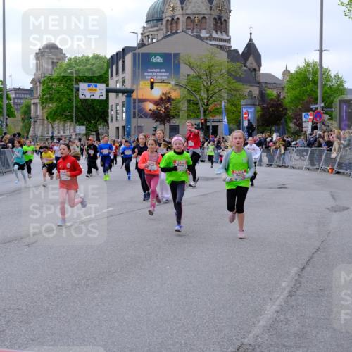 25.04.2026 - Das Zehntel Tim E. http://msf.ph/oto/9569718 25.04.2026 08:59:03 Ziel 1142, 1178, 1251, 1377, 1423, 1505, 1510, 1586, 1597, 1829, 1948, 1955, 1992, 2012, 2041, 2048, 2132, 2136, 2347, 2437, 2445, 2507, 2509, 2511, 2617, 2652, 2683, 2717, 2721, 2750, 2823, 3092, 3098, 3108, 3113, 3174, 3208, 3511, 3541, 3622, 3626, 3693, 3696, 3713, 3720, 3912, 3937 meine-sportfotos.de