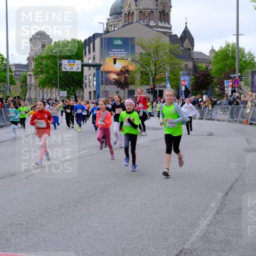 25.04.2026 - Das Zehntel Tim E. http://msf.ph/oto/9569720 25.04.2026 08:59:03 Ziel 1142, 1178, 1251, 1377, 1423, 1505, 1510, 1586, 1597, 1829, 1948, 1955, 1992, 2012, 2041, 2048, 2132, 2136, 2347, 2437, 2445, 2507, 2509, 2511, 2617, 2652, 2683, 2717, 2721, 2750, 2823, 3092, 3098, 3108, 3113, 3174, 3208, 3511, 3541, 3622, 3626, 3693, 3696, 3713, 3720, 3912, 3937 meine-sportfotos.de