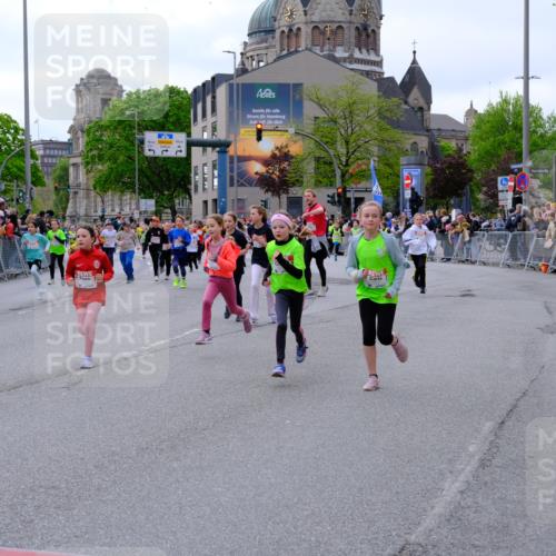 25.04.2026 - Das Zehntel Tim E. http://msf.ph/oto/9569721 25.04.2026 08:59:04 Ziel 1142, 1251, 1377, 1505, 1510, 1513, 1586, 1597, 1829, 1948, 1955, 1992, 2012, 2048, 2132, 2136, 2347, 2437, 2445, 2507, 2509, 2511, 2617, 2652, 2683, 2717, 2721, 2823, 3092, 3098, 3174, 3208, 3511, 3541, 3622, 3626, 3693, 3696, 3713, 3720, 3912, 3937 meine-sportfotos.de