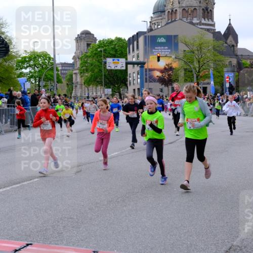 25.04.2026 - Das Zehntel Tim E. http://msf.ph/oto/9569726 25.04.2026 08:59:04 Ziel 1142, 1251, 1377, 1505, 1510, 1513, 1586, 1597, 1829, 1948, 1955, 1992, 2012, 2048, 2132, 2136, 2347, 2437, 2445, 2507, 2509, 2511, 2617, 2652, 2683, 2717, 2721, 2823, 3092, 3098, 3174, 3208, 3511, 3541, 3622, 3626, 3693, 3696, 3713, 3720, 3912, 3937 meine-sportfotos.de