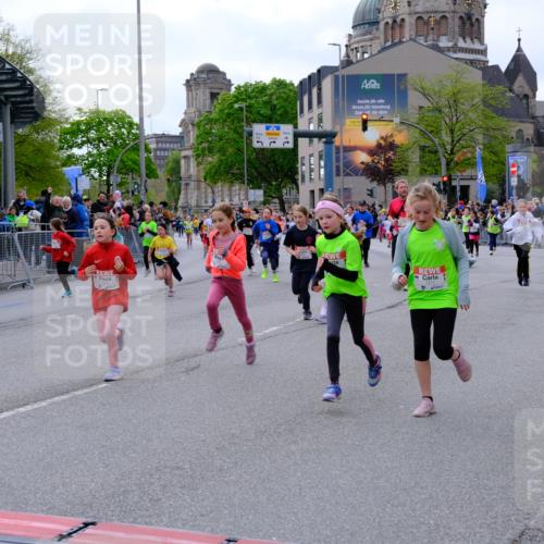 25.04.2026 - Das Zehntel Tim E. http://msf.ph/oto/9569727 25.04.2026 08:59:04 Ziel 1142, 1251, 1377, 1505, 1510, 1513, 1586, 1597, 1829, 1948, 1955, 1992, 2012, 2048, 2132, 2136, 2347, 2437, 2445, 2507, 2509, 2511, 2617, 2652, 2683, 2717, 2721, 2823, 3092, 3098, 3174, 3208, 3511, 3541, 3622, 3626, 3693, 3696, 3713, 3720, 3912, 3937 meine-sportfotos.de