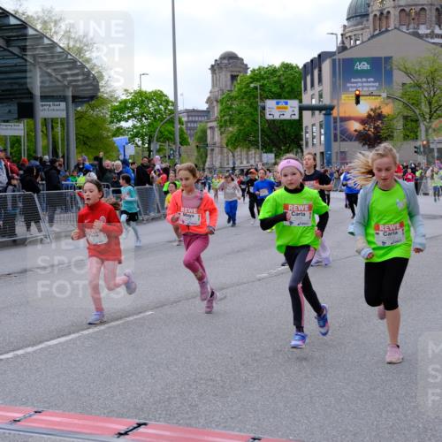 25.04.2026 - Das Zehntel Tim E. http://msf.ph/oto/9569730 25.04.2026 08:59:04 Ziel 1142, 1251, 1377, 1505, 1510, 1513, 1586, 1597, 1829, 1948, 1955, 1992, 2012, 2048, 2132, 2136, 2347, 2437, 2445, 2507, 2509, 2511, 2617, 2652, 2683, 2717, 2721, 2823, 3092, 3098, 3174, 3208, 3511, 3541, 3622, 3626, 3693, 3696, 3713, 3720, 3912, 3937 meine-sportfotos.de