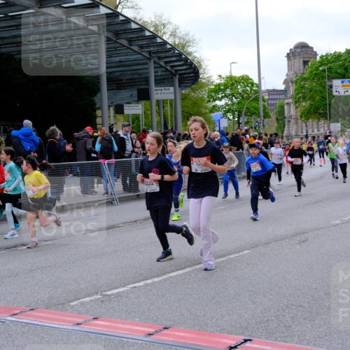 25.04.2026 - Das Zehntel Tim E. http://msf.ph/oto/9569738 25.04.2026 08:59:06 Ziel 1142, 1251, 1377, 1505, 1510, 1513, 1586, 1596, 1597, 1948, 1955, 1992, 2012, 2048, 2132, 2136, 2151, 2347, 2445, 2507, 2509, 2511, 2617, 2652, 2683, 2717, 2721, 2823, 3092, 3098, 3511, 3541, 3622, 3626, 3693, 3696, 3713, 3720, 3839, 3841, 3912, 3937 meine-sportfotos.de