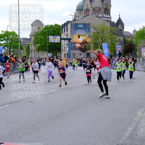 25.04.2026 - Das Zehntel Tim E. http://msf.ph/oto/9569753 25.04.2026 08:59:10 Ziel 1066, 1074, 1091, 1093, 1401, 1457, 1505, 1510, 1513, 1586, 1596, 1778, 1802, 1948, 1955, 1992, 2012, 2048, 2132, 2136, 2151, 2509, 2511, 2617, 2717, 2721, 2823, 3092, 3098, 3115, 3508, 3523, 3541, 3571, 3622, 3626, 3693, 3696, 3839, 3841 meine-sportfotos.de