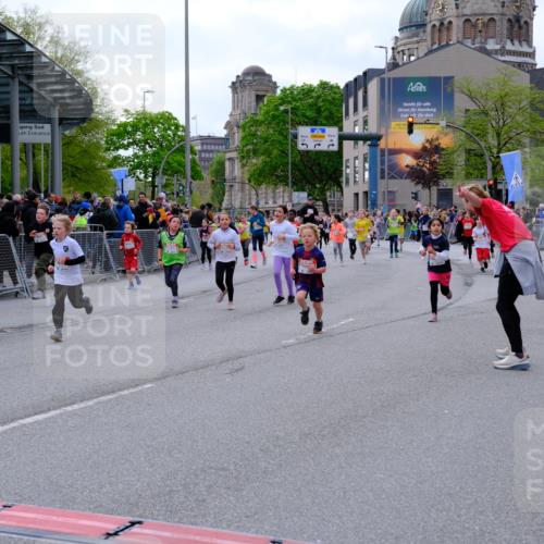 25.04.2026 - Das Zehntel Tim E. http://msf.ph/oto/9569755 25.04.2026 08:59:10 Ziel 1066, 1074, 1091, 1093, 1401, 1457, 1505, 1510, 1513, 1586, 1596, 1778, 1802, 1948, 1955, 1992, 2012, 2048, 2132, 2136, 2151, 2509, 2511, 2617, 2717, 2721, 2823, 3092, 3098, 3115, 3508, 3523, 3541, 3571, 3622, 3626, 3693, 3696, 3839, 3841 meine-sportfotos.de