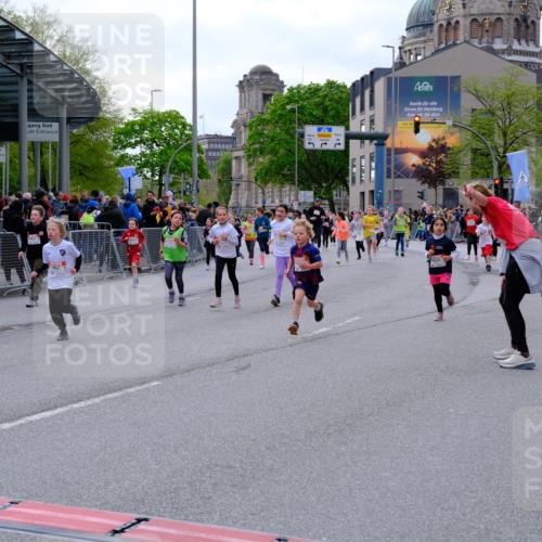 25.04.2026 - Das Zehntel Tim E. http://msf.ph/oto/9569756 25.04.2026 08:59:10 Ziel 1066, 1074, 1091, 1093, 1401, 1457, 1505, 1510, 1513, 1586, 1596, 1778, 1802, 1948, 1955, 1992, 2012, 2048, 2132, 2136, 2151, 2509, 2511, 2617, 2717, 2721, 2823, 3092, 3098, 3115, 3508, 3523, 3541, 3571, 3622, 3626, 3693, 3696, 3839, 3841 meine-sportfotos.de