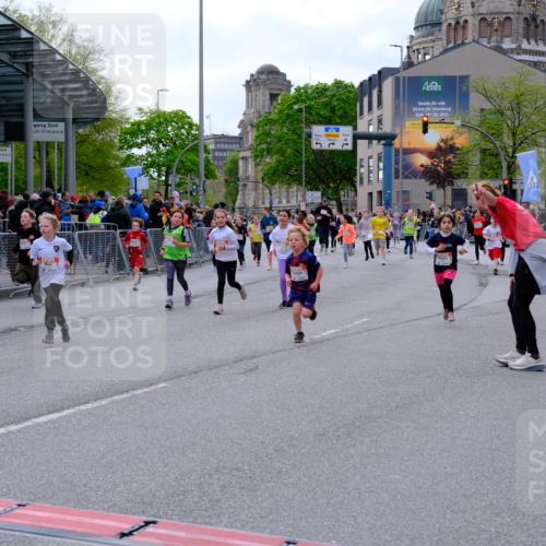 25.04.2026 - Das Zehntel Tim E. http://msf.ph/oto/9569757 25.04.2026 08:59:10 Ziel 1066, 1074, 1091, 1093, 1401, 1457, 1505, 1510, 1513, 1586, 1596, 1778, 1802, 1948, 1955, 1992, 2012, 2048, 2132, 2136, 2151, 2509, 2511, 2617, 2717, 2721, 2823, 3092, 3098, 3115, 3508, 3523, 3541, 3571, 3622, 3626, 3693, 3696, 3839, 3841 meine-sportfotos.de