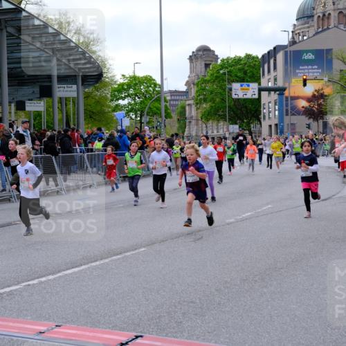 25.04.2026 - Das Zehntel Tim E. http://msf.ph/oto/9569761 25.04.2026 08:59:11 Ziel 1066, 1074, 1091, 1093, 1401, 1457, 1505, 1510, 1513, 1586, 1596, 1778, 1802, 1948, 1955, 1992, 2012, 2132, 2136, 2151, 2509, 2511, 2617, 2717, 2823, 2844, 3092, 3098, 3115, 3508, 3523, 3571, 3693, 3696, 3839, 3841, 3927, 3948 meine-sportfotos.de