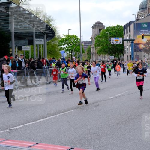 25.04.2026 - Das Zehntel Tim E. http://msf.ph/oto/9569763 25.04.2026 08:59:11 Ziel 1066, 1074, 1091, 1093, 1401, 1457, 1505, 1510, 1513, 1586, 1596, 1778, 1802, 1948, 1955, 1992, 2012, 2132, 2136, 2151, 2509, 2511, 2617, 2717, 2823, 2844, 3092, 3098, 3115, 3508, 3523, 3571, 3693, 3696, 3839, 3841, 3927, 3948 meine-sportfotos.de