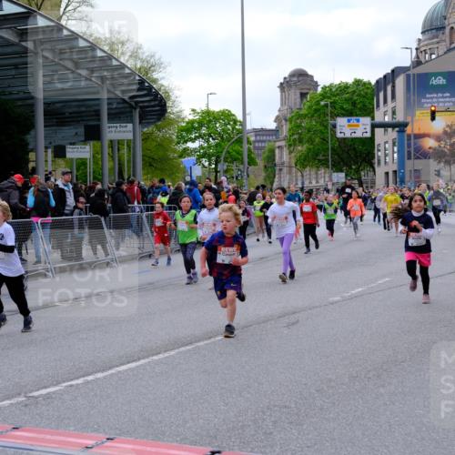 25.04.2026 - Das Zehntel Tim E. http://msf.ph/oto/9569764 25.04.2026 08:59:11 Ziel 1066, 1074, 1091, 1093, 1401, 1457, 1505, 1510, 1513, 1586, 1596, 1778, 1802, 1948, 1955, 1992, 2012, 2132, 2136, 2151, 2509, 2511, 2617, 2717, 2823, 2844, 3092, 3098, 3115, 3508, 3523, 3571, 3693, 3696, 3839, 3841, 3927, 3948 meine-sportfotos.de