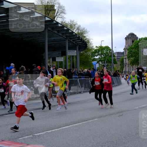 25.04.2026 - Das Zehntel Tim E. http://msf.ph/oto/9569778 25.04.2026 08:59:16 Ziel 1066, 1074, 1091, 1093, 1100, 1278, 1283, 1291, 1382, 1401, 1457, 1513, 1596, 1612, 1778, 1802, 2059, 2151, 2622, 2635, 2844, 3115, 3191, 3207, 3245, 3508, 3523, 3571, 3839, 3841, 3927, 3948, 3989 meine-sportfotos.de