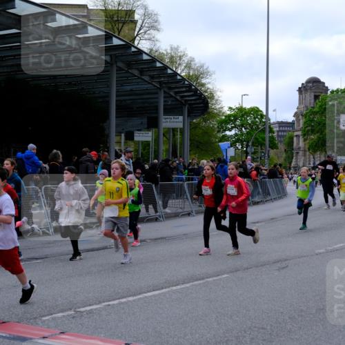 25.04.2026 - Das Zehntel Tim E. http://msf.ph/oto/9569780 25.04.2026 08:59:16 Ziel 1066, 1074, 1091, 1093, 1100, 1278, 1283, 1291, 1382, 1401, 1457, 1513, 1596, 1612, 1778, 1802, 2059, 2151, 2622, 2635, 2844, 3115, 3191, 3207, 3245, 3508, 3523, 3571, 3839, 3841, 3927, 3948, 3989 meine-sportfotos.de
