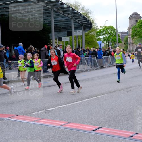25.04.2026 - Das Zehntel Tim E. http://msf.ph/oto/9569782 25.04.2026 08:59:17 Ziel 1066, 1074, 1091, 1093, 1100, 1278, 1283, 1291, 1382, 1401, 1457, 1596, 1612, 1778, 1802, 2059, 2151, 2622, 2635, 2844, 3115, 3191, 3207, 3245, 3508, 3523, 3571, 3839, 3841, 3927, 3948, 3989 meine-sportfotos.de