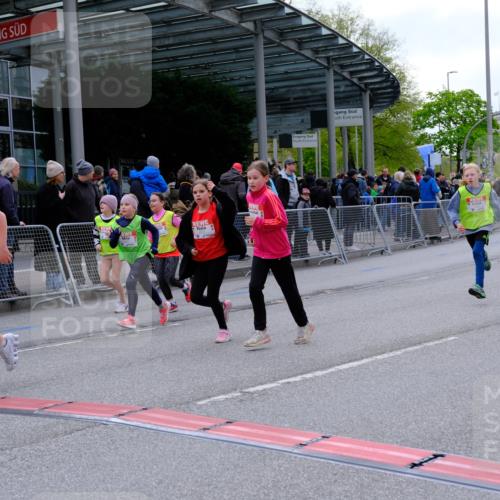 25.04.2026 - Das Zehntel Tim E. http://msf.ph/oto/9569785 25.04.2026 08:59:17 Ziel 1066, 1074, 1091, 1093, 1100, 1278, 1283, 1291, 1382, 1401, 1457, 1596, 1612, 1778, 1802, 2059, 2151, 2622, 2635, 2844, 3115, 3191, 3207, 3245, 3508, 3523, 3571, 3839, 3841, 3927, 3948, 3989 meine-sportfotos.de