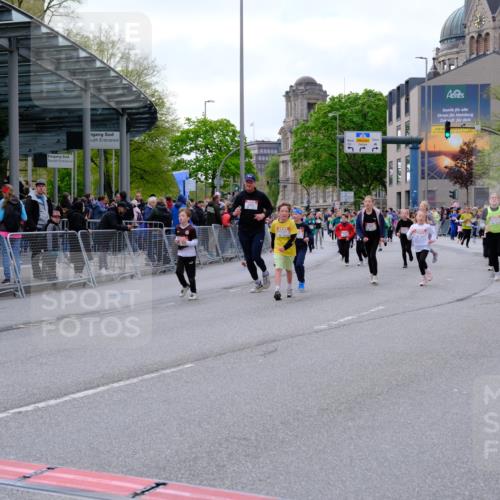25.04.2026 - Das Zehntel Tim E. http://msf.ph/oto/9569794 25.04.2026 08:59:19 Ziel 1066, 1074, 1091, 1093, 1100, 1278, 1283, 1291, 1382, 1401, 1457, 1464, 1595, 1612, 1778, 1802, 2059, 2622, 2635, 2844, 3115, 3191, 3207, 3245, 3476, 3508, 3523, 3571, 3899, 3927, 3948, 3989 meine-sportfotos.de