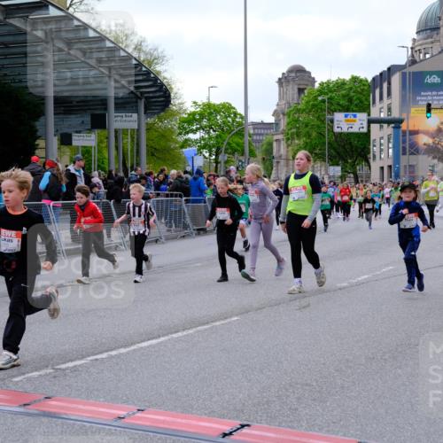 25.04.2026 - Das Zehntel Tim E. http://msf.ph/oto/9569807 25.04.2026 08:59:25 Ziel 1083, 1100, 1143, 1278, 1283, 1291, 1344, 1382, 1385, 1464, 1595, 1612, 2200, 2376, 2383, 2622, 2635, 2709, 2719, 2982, 3124, 3125, 3191, 3207, 3245, 3343, 3351, 3391, 3476, 3899 meine-sportfotos.de