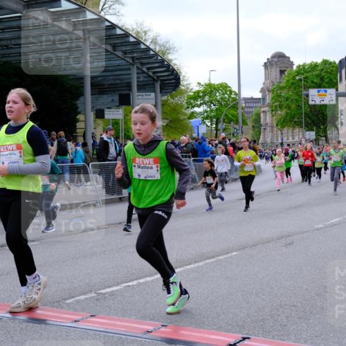 25.04.2026 - Das Zehntel Tim E. http://msf.ph/oto/9569827 25.04.2026 08:59:29 Ziel 1039, 1051, 1083, 1143, 1332, 1334, 1344, 1385, 1395, 1464, 1595, 1664, 2192, 2200, 2376, 2383, 2585, 2592, 2709, 2719, 2982, 3124, 3125, 3291, 3343, 3351, 3391, 3476, 3899, 4005 meine-sportfotos.de