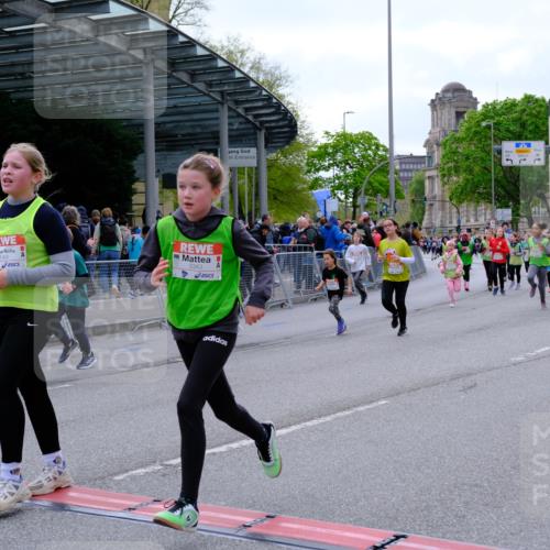 25.04.2026 - Das Zehntel Tim E. http://msf.ph/oto/9569828 25.04.2026 08:59:29 Ziel 1039, 1051, 1083, 1143, 1332, 1334, 1344, 1385, 1395, 1464, 1595, 1664, 2192, 2200, 2376, 2383, 2585, 2592, 2709, 2719, 2982, 3124, 3125, 3291, 3343, 3351, 3391, 3476, 3899, 4005 meine-sportfotos.de