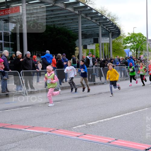 25.04.2026 - Das Zehntel Tim E. http://msf.ph/oto/9569837 25.04.2026 08:59:32 Ziel 1039, 1051, 1083, 1143, 1146, 1332, 1334, 1344, 1385, 1395, 1458, 1463, 1664, 1720, 2192, 2200, 2376, 2383, 2425, 2585, 2592, 2709, 2719, 2982, 3079, 3085, 3124, 3125, 3272, 3282, 3291, 3296, 3343, 3351, 3391, 3945, 3962, 4005 meine-sportfotos.de