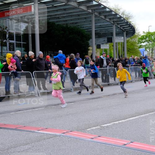 25.04.2026 - Das Zehntel Tim E. http://msf.ph/oto/9569838 25.04.2026 08:59:32 Ziel 1039, 1051, 1083, 1143, 1146, 1332, 1334, 1344, 1385, 1395, 1458, 1463, 1664, 1720, 2192, 2200, 2376, 2383, 2425, 2585, 2592, 2709, 2719, 2982, 3079, 3085, 3124, 3125, 3272, 3282, 3291, 3296, 3343, 3351, 3391, 3945, 3962, 4005 meine-sportfotos.de