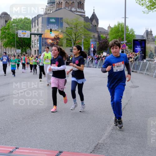 25.04.2026 - Das Zehntel Tim E. http://msf.ph/oto/9569843 25.04.2026 08:59:34 Ziel 1039, 1051, 1067, 1143, 1146, 1332, 1334, 1344, 1385, 1395, 1458, 1463, 1664, 1720, 2023, 2192, 2200, 2376, 2383, 2425, 2458, 2460, 2585, 2592, 3079, 3085, 3124, 3125, 3272, 3282, 3291, 3296, 3343, 3351, 3377, 3387, 3391, 3493, 3945, 3962, 4005 meine-sportfotos.de