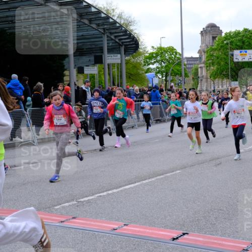 25.04.2026 - Das Zehntel Tim E. http://msf.ph/oto/9569863 25.04.2026 08:59:38 Ziel 1039, 1051, 1067, 1119, 1146, 1157, 1332, 1334, 1364, 1395, 1458, 1463, 1664, 1720, 1779, 1971, 2015, 2023, 2192, 2425, 2458, 2460, 2585, 2592, 3079, 3085, 3272, 3282, 3290, 3291, 3296, 3377, 3387, 3470, 3493, 3857, 3945, 3962, 4005 meine-sportfotos.de