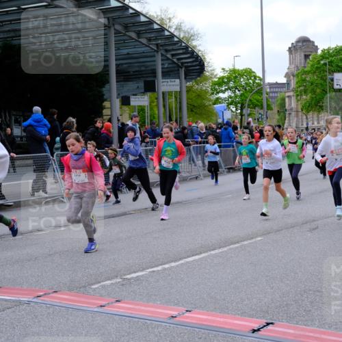25.04.2026 - Das Zehntel Tim E. http://msf.ph/oto/9569864 25.04.2026 08:59:38 Ziel 1039, 1051, 1067, 1119, 1146, 1157, 1332, 1334, 1364, 1395, 1458, 1463, 1664, 1720, 1779, 1971, 2015, 2023, 2192, 2425, 2458, 2460, 2585, 2592, 3079, 3085, 3272, 3282, 3290, 3291, 3296, 3377, 3387, 3470, 3493, 3857, 3945, 3962, 4005 meine-sportfotos.de