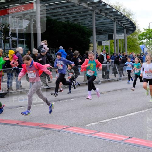 25.04.2026 - Das Zehntel Tim E. http://msf.ph/oto/9569865 25.04.2026 08:59:39 Ziel 1067, 1119, 1146, 1157, 1364, 1395, 1458, 1463, 1664, 1720, 1779, 1971, 2015, 2023, 2192, 2379, 2425, 2458, 2460, 2585, 2592, 3079, 3085, 3272, 3282, 3290, 3291, 3296, 3377, 3387, 3436, 3470, 3493, 3857, 3945, 3962, 4005 meine-sportfotos.de
