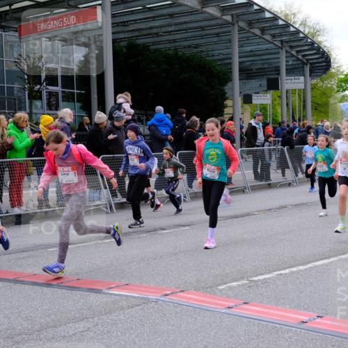 25.04.2026 - Das Zehntel Tim E. http://msf.ph/oto/9569866 25.04.2026 08:59:39 Ziel 1067, 1119, 1146, 1157, 1364, 1395, 1458, 1463, 1664, 1720, 1779, 1971, 2015, 2023, 2192, 2379, 2425, 2458, 2460, 2585, 2592, 3079, 3085, 3272, 3282, 3290, 3291, 3296, 3377, 3387, 3436, 3470, 3493, 3857, 3945, 3962, 4005 meine-sportfotos.de