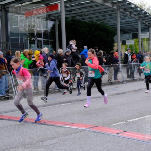 25.04.2026 - Das Zehntel Tim E. http://msf.ph/oto/9569868 25.04.2026 08:59:39 Ziel 1067, 1119, 1146, 1157, 1364, 1395, 1458, 1463, 1664, 1720, 1779, 1971, 2015, 2023, 2192, 2379, 2425, 2458, 2460, 2585, 2592, 3079, 3085, 3272, 3282, 3290, 3291, 3296, 3377, 3387, 3436, 3470, 3493, 3857, 3945, 3962, 4005 meine-sportfotos.de