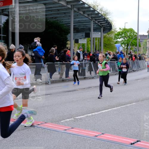 25.04.2026 - Das Zehntel Tim E. http://msf.ph/oto/9569871 25.04.2026 08:59:40 Ziel 1067, 1119, 1146, 1157, 1364, 1458, 1463, 1720, 1779, 1971, 2015, 2023, 2192, 2379, 2425, 2458, 2460, 2585, 2592, 3079, 3085, 3272, 3282, 3290, 3291, 3296, 3377, 3387, 3436, 3470, 3493, 3857, 3945, 3962 meine-sportfotos.de