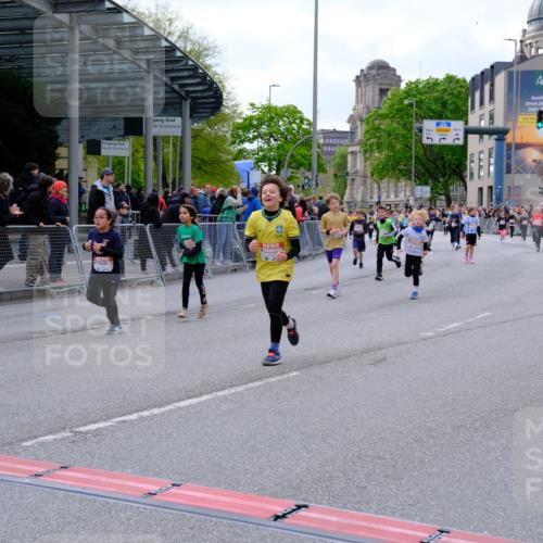 25.04.2026 - Das Zehntel Tim E. http://msf.ph/oto/9569877 25.04.2026 08:59:41 Ziel 1067, 1119, 1146, 1157, 1355, 1364, 1458, 1463, 1720, 1779, 1971, 2015, 2023, 2192, 2379, 2425, 2458, 2460, 2585, 2592, 3079, 3085, 3272, 3282, 3290, 3296, 3377, 3387, 3436, 3470, 3493, 3857, 3945, 3962 meine-sportfotos.de