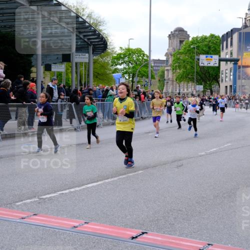 25.04.2026 - Das Zehntel Tim E. http://msf.ph/oto/9569878 25.04.2026 08:59:41 Ziel 1067, 1119, 1146, 1157, 1355, 1364, 1458, 1463, 1720, 1779, 1971, 2015, 2023, 2192, 2379, 2425, 2458, 2460, 2585, 2592, 3079, 3085, 3272, 3282, 3290, 3296, 3377, 3387, 3436, 3470, 3493, 3857, 3945, 3962 meine-sportfotos.de