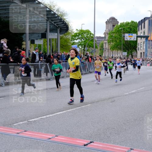 25.04.2026 - Das Zehntel Tim E. http://msf.ph/oto/9569879 25.04.2026 08:59:41 Ziel 1067, 1119, 1146, 1157, 1355, 1364, 1458, 1463, 1720, 1779, 1971, 2015, 2023, 2192, 2379, 2425, 2458, 2460, 2585, 2592, 3079, 3085, 3272, 3282, 3290, 3296, 3377, 3387, 3436, 3470, 3493, 3857, 3945, 3962 meine-sportfotos.de
