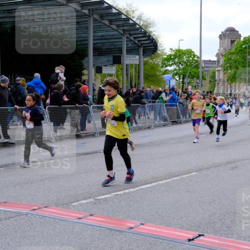 25.04.2026 - Das Zehntel Tim E. http://msf.ph/oto/9569884 25.04.2026 08:59:42 Ziel 1067, 1119, 1146, 1157, 1355, 1364, 1458, 1463, 1720, 1779, 1971, 2015, 2023, 2379, 2425, 2458, 2460, 3079, 3085, 3272, 3282, 3290, 3296, 3377, 3387, 3436, 3470, 3493, 3723, 3857, 3945, 3962 meine-sportfotos.de