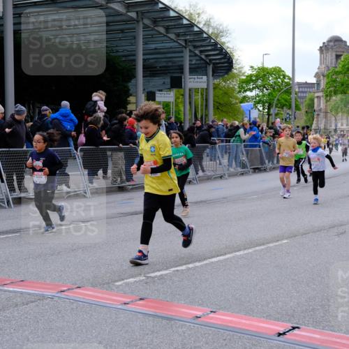 25.04.2026 - Das Zehntel Tim E. http://msf.ph/oto/9569885 25.04.2026 08:59:42 Ziel 1067, 1119, 1146, 1157, 1355, 1364, 1458, 1463, 1720, 1779, 1971, 2015, 2023, 2379, 2425, 2458, 2460, 3079, 3085, 3272, 3282, 3290, 3296, 3377, 3387, 3436, 3470, 3493, 3723, 3857, 3945, 3962 meine-sportfotos.de