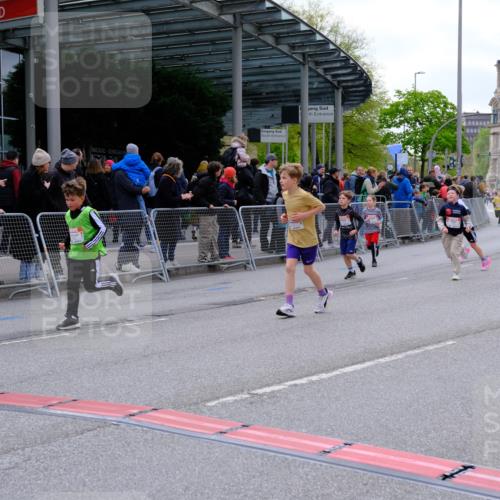25.04.2026 - Das Zehntel Tim E. http://msf.ph/oto/9569897 25.04.2026 08:59:45 Ziel 1067, 1119, 1157, 1355, 1364, 1411, 1779, 1843, 1918, 1971, 2015, 2023, 2226, 2379, 2458, 2460, 2840, 3290, 3377, 3387, 3436, 3470, 3493, 3723, 3827, 3857 meine-sportfotos.de