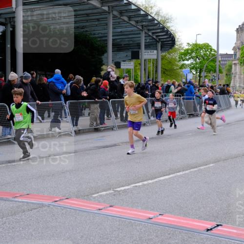 25.04.2026 - Das Zehntel Tim E. http://msf.ph/oto/9569898 25.04.2026 08:59:45 Ziel 1067, 1119, 1157, 1355, 1364, 1411, 1779, 1843, 1918, 1971, 2015, 2023, 2226, 2379, 2458, 2460, 2840, 3290, 3377, 3387, 3436, 3470, 3493, 3723, 3827, 3857 meine-sportfotos.de