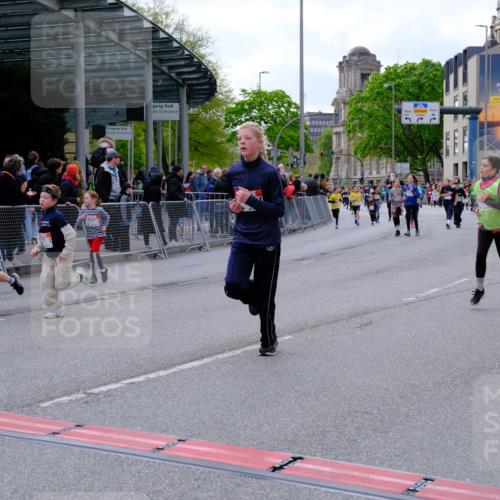 25.04.2026 - Das Zehntel Tim E. http://msf.ph/oto/9569905 25.04.2026 08:59:47 Ziel 1119, 1157, 1355, 1364, 1411, 1779, 1843, 1918, 1971, 2015, 2226, 2379, 2840, 3290, 3436, 3470, 3723, 3744, 3766, 3827, 3857 meine-sportfotos.de