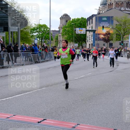 25.04.2026 - Das Zehntel Tim E. http://msf.ph/oto/9569906 25.04.2026 08:59:48 Ziel 1119, 1157, 1355, 1411, 1843, 1918, 1971, 2226, 2379, 2840, 3290, 3436, 3723, 3744, 3766, 3827 meine-sportfotos.de