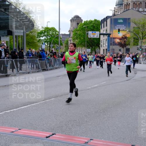 25.04.2026 - Das Zehntel Tim E. http://msf.ph/oto/9569907 25.04.2026 08:59:48 Ziel 1119, 1157, 1355, 1411, 1843, 1918, 1971, 2226, 2379, 2840, 3290, 3436, 3723, 3744, 3766, 3827 meine-sportfotos.de