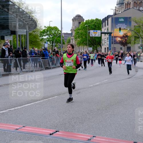 25.04.2026 - Das Zehntel Tim E. http://msf.ph/oto/9569908 25.04.2026 08:59:48 Ziel 1119, 1157, 1355, 1411, 1843, 1918, 1971, 2226, 2379, 2840, 3290, 3436, 3723, 3744, 3766, 3827 meine-sportfotos.de