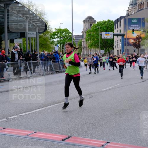 25.04.2026 - Das Zehntel Tim E. http://msf.ph/oto/9569910 25.04.2026 08:59:48 Ziel 1119, 1157, 1355, 1411, 1843, 1918, 1971, 2226, 2379, 2840, 3290, 3436, 3723, 3744, 3766, 3827 meine-sportfotos.de