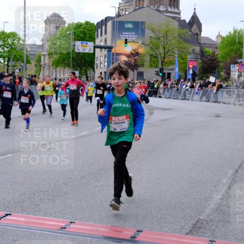 25.04.2026 - Das Zehntel Tim E. http://msf.ph/oto/9569931 25.04.2026 08:59:58 Ziel 1372, 1416, 1537, 1677, 1682, 1704, 1866, 1878, 1880, 1902, 1920, 1936, 2188, 2508, 2514, 2564, 2694, 2698, 2851, 3016, 3026, 3027, 3130, 3255, 3327, 3414, 3417, 3744, 3766, 3832, 3833, 3949 meine-sportfotos.de